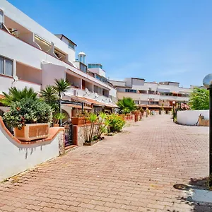  Appartamento Kartibubbo Village Experience Italia